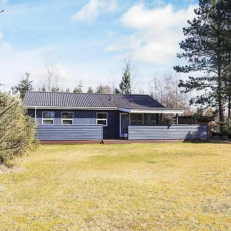 Three-bedroom In Vaeggerlose 6 Holiday home
