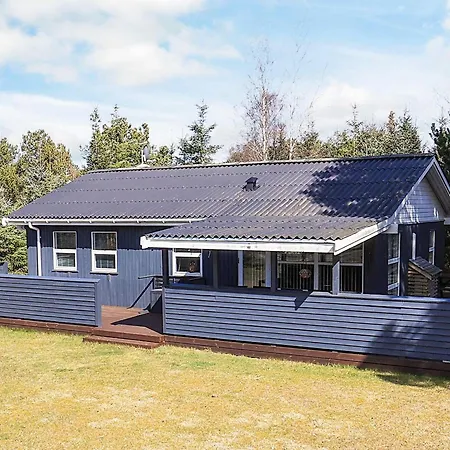 Holiday home Three-bedroom In Vaeggerlose 6 Boto By